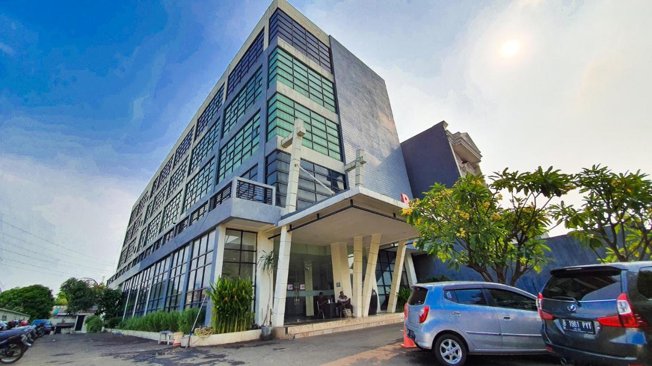 N1 Hotel Tanah Abang Jakarta Exterior foto