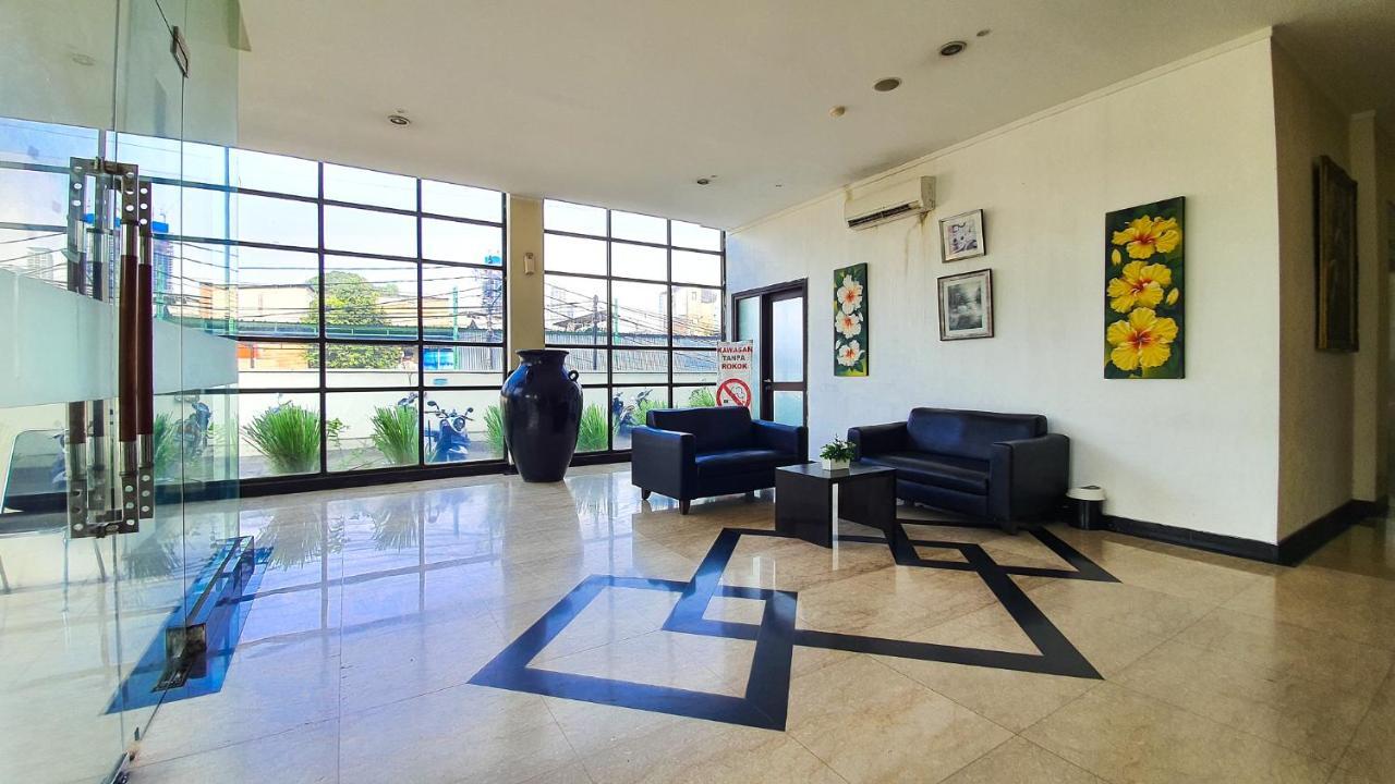 N1 Hotel Tanah Abang Jakarta Exterior foto