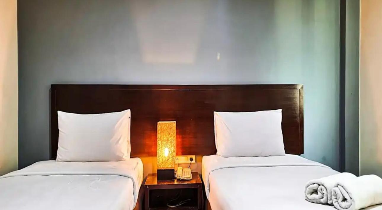 N1 Hotel Tanah Abang Jakarta Exterior foto